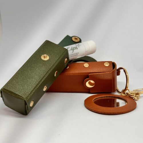 4. Llavero organizador de protector labial con espejo